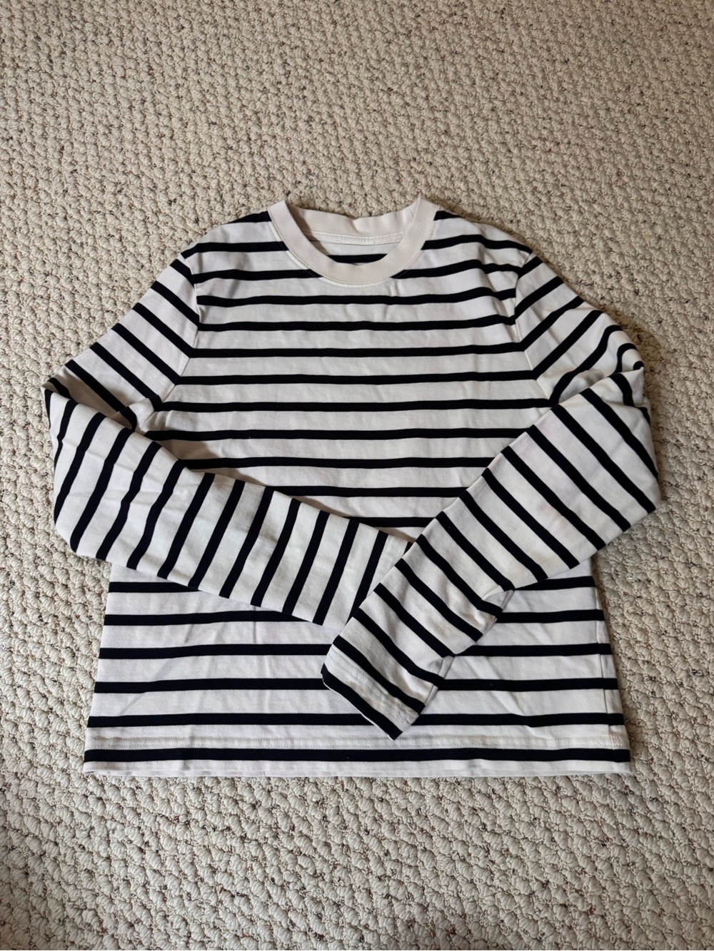 Heavy cotton blend Striped Black & White Long-Sleeved Kids Top-  no brand